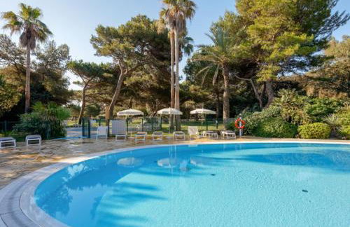 BERGERIE PLAGE Entièrement rénové Prestations Premium Baignoire Balnéo Clim Vue Piscine et parc - Foto 16