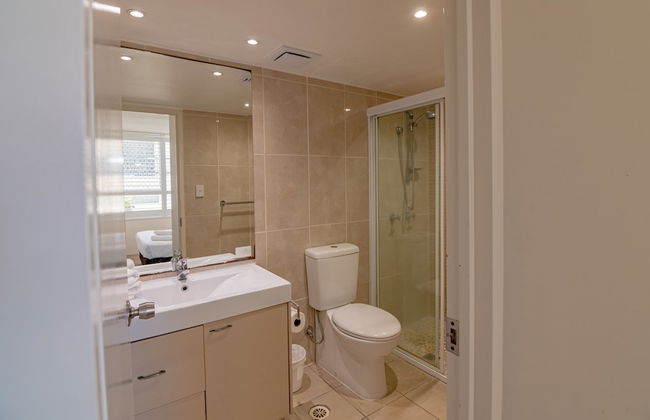 Crystal Beachfront Apartments - Foto 32