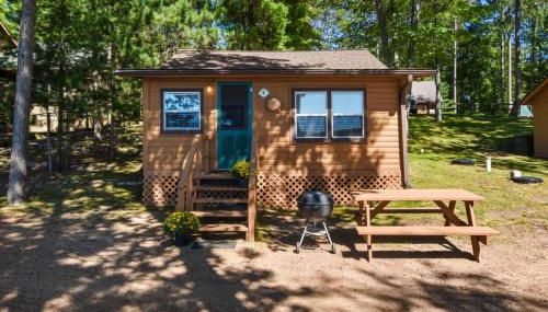 Whispering Waters Bayview Resort Cabin 4 - Foto 3