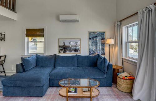 Lakefront Escape with Dock! Hudson Valley Home - Foto 5