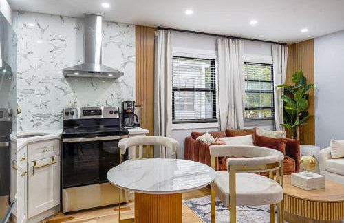 Velvet Vue Suite Near JFK, UBS Arena, & 30mins from City - Foto 1