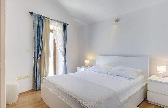 Holiday Home in Pazin With Private Pool - Foto 2