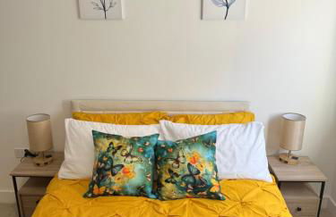 2 Bedroom Luxury Apartment! City Center with Free Parking! - Foto 12