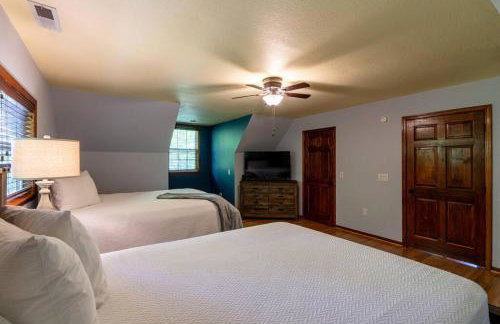 Lakefront Point Retreat on Nantahala Lake with Dock - Foto 43