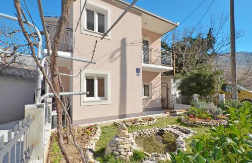 Holiday Home Žrnovnica - Photo 37