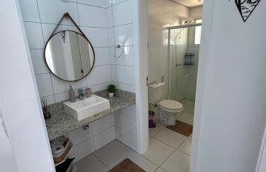 Apartamento Ingleses 400 metros da praia - Foto 19