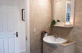 Riverwalk Apartment One - Photo 51