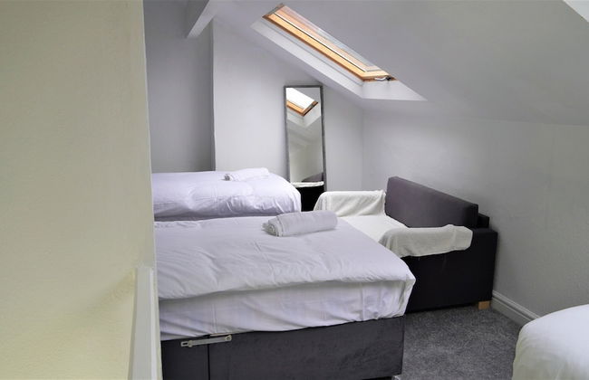 Dean House - Photo 9