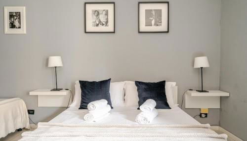 3 Suite in Centro Città con Vista Mare, Doccia Cromoterapia & Netflix Gratuito - Foto 4, towels