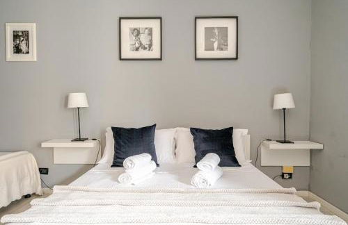 3 Suite in Centro Città con Vista Mare, Doccia Cromoterapia & Netflix Gratuito - Foto 4