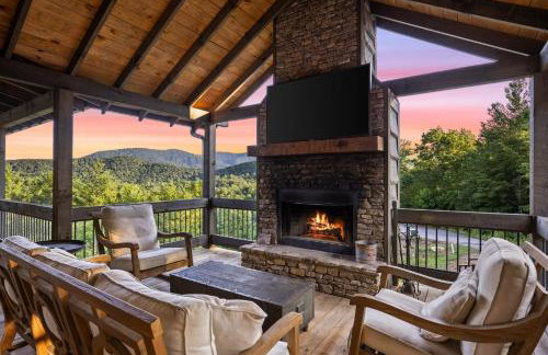 Surreal Views Outdoor Fireplace Pool Table Hot Tub - Foto 1