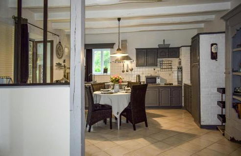 Awesome Home In Trézélanbégard - Foto 8