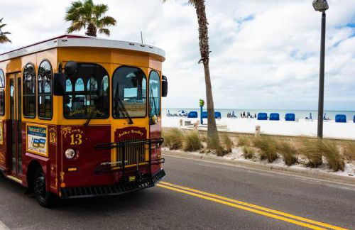 WFH Away from Home! FREE Wi-Fi and Parking, 4mi to Clearwater Beach - Foto 38