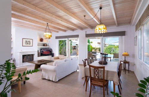 Villa Penelope with Private Heated Pool - Photo 9