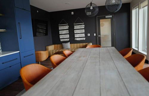 Modern Work-Friendly Gym Car FAST Wi-Fi Pets OK - Foto 19