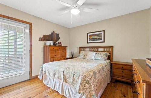 Heavenly Hideaway- Hot Tub, Firepit, Covered Patio - Foto 26