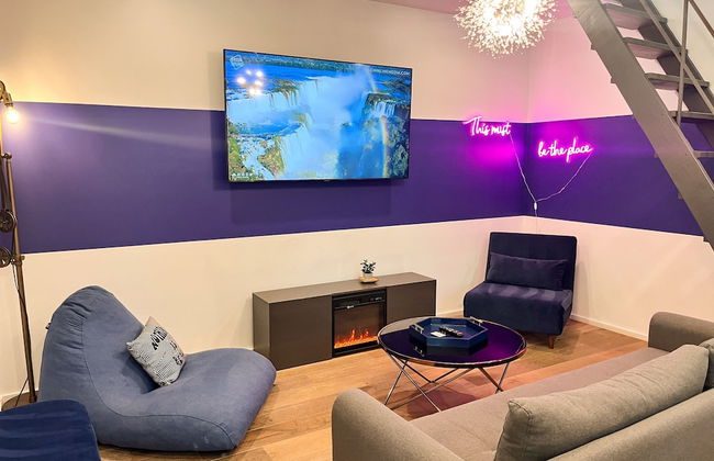 Massive Compound 20 Beds Rainey St 6 min Walk - Photo 35