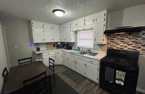 3 Bedroom Game House with Pool Table and Arcades - Foto 4