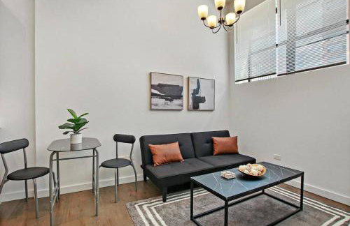 1BR Adorable Apt with In-unit Laundry - Lake 206 rep - Photo 1