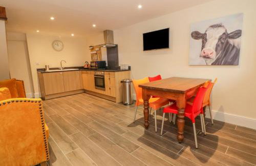 Swallows Return - Foto 8