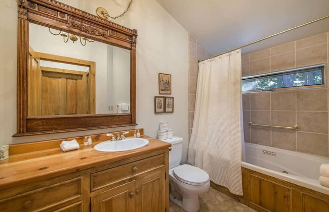 Ellis Peak by Avantstay Beautiful Mckinney Cabin w/ Filtered Lake Views - Foto 6