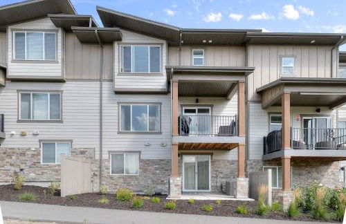 Golden Sunsets in Majestic Peaks - Foto 1