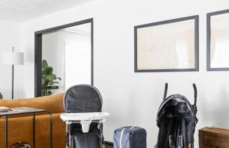 5BR 2BA Fun Family Home Sleeps 12 Pinball TVs 15m DT - Foto 14