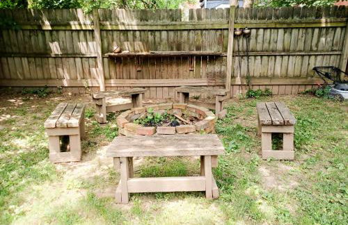 Huge 2 Bedroom House in the Heart of Northside! - Foto 34