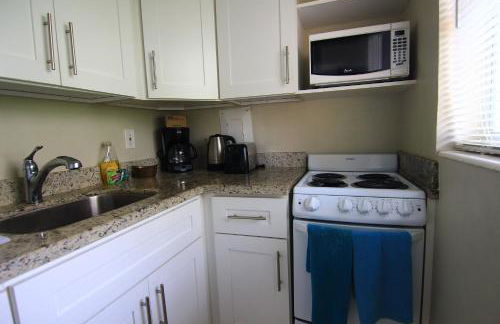 Sunny Isles Apartments by MiaRentals - Photo 68