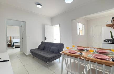 Cantinho Perfeito para Dois Conforto e Mar Bem Pertinho, Casa terrea no centro 80M Praia, Ar, Enxoval,Estacionamento e churrasqueira - Foto 15