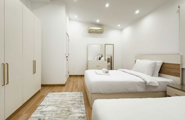 Xuru Stays I Posh & Panoramic 2bdr Rooftop 5 Min To Airport - Foto 1