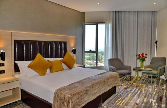 Luxury Apartment Sandton / no Loadshedding / Dstv - Photo 8