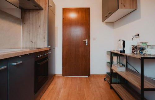 Zentral, Loggia, TG-Platz - Foto 9