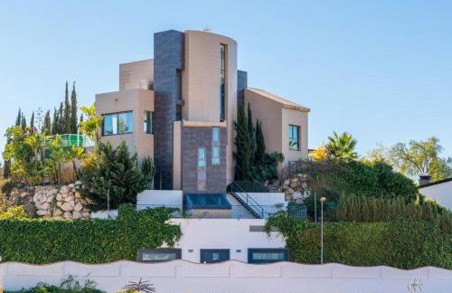 Luxury Villa with swimming pool and amazing views - Photo 29