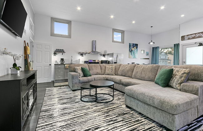 The Waterfront - Waterslide Game Room Sleeps 26 - Foto 5