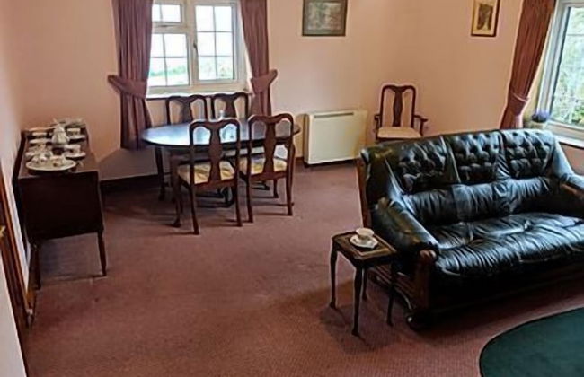 Huntingball Lodge - Photo 11