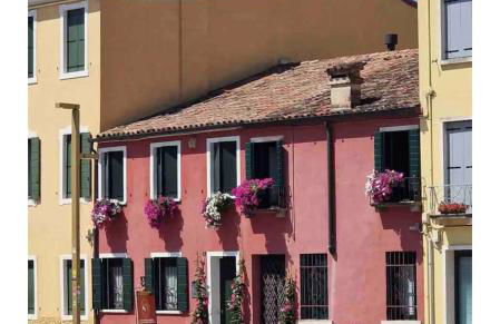 Storico alloggio fronte piazza in Borgo Portello - Foto 1