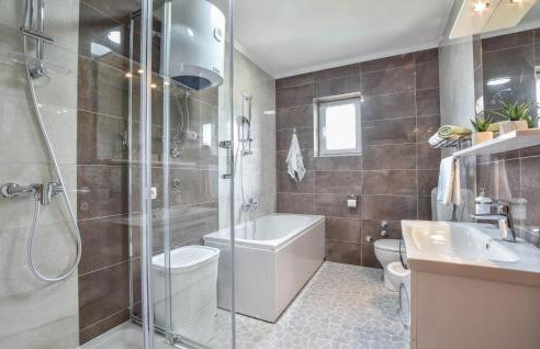 4 Bedroom Gorgeous Home In Hrvace - Foto 28