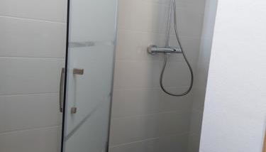 Le Spot de Saint Laurent - Foto 2, Shower