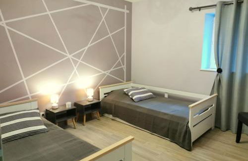 Gîte de charme à Thiel-sur-Acolin avec jardin et climatisation - FR-1-489-338 - Foto 9