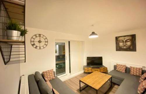3 Bedrooms double or single beds, 2 PARKING SPACES! WIFI & Smart TV's, Balcony - Foto 4