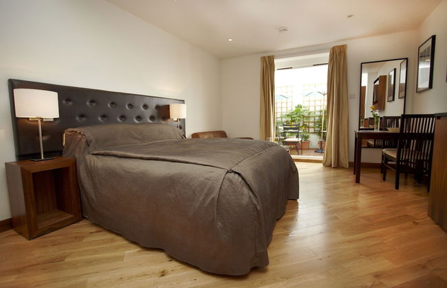 Presidential Apartments - Kensington - Photo 16