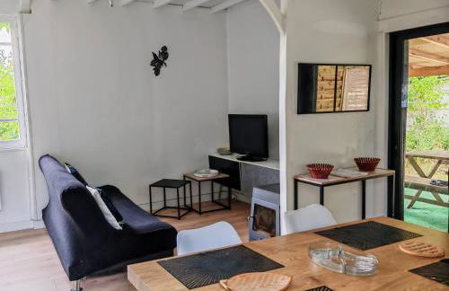 Gîte Nature sur LAC avec accès PISCINE et PONTON - Foto 2