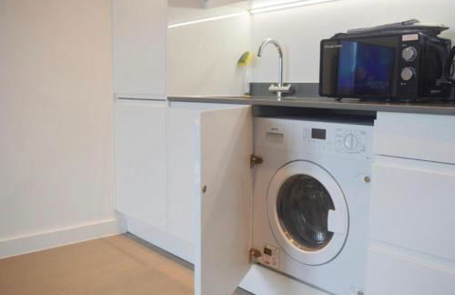 Maplewood properties - One bedroom luxurious apartment - Elm - Photo 3