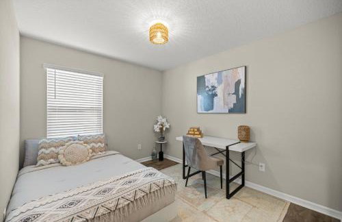 The Golden Palm Mins to Eastport Square and Middleton With Electric Golfcart - Photo 10