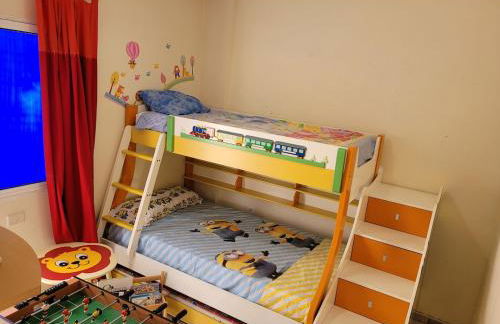 Three-bedroom apartment - Photo 3