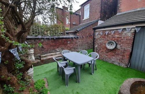 Chic 5 double bedroom house - 15 min to Manchester - Foto 46