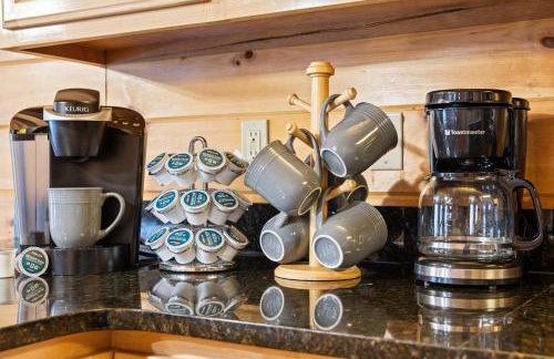 Cozy Cabin Game Room Fire Pit Grill Spa - Foto 17