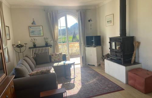 Nature Escape Charming Riverside House - Foto 1