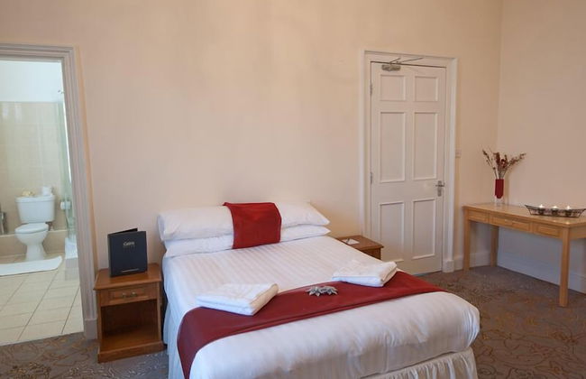 Windsor Street Apartments - Photo 6